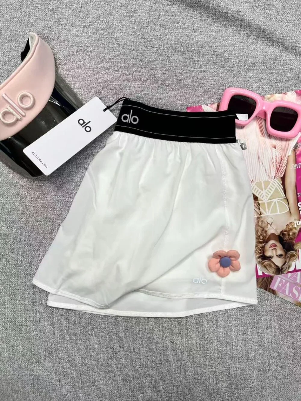 ALO Yoga brand new